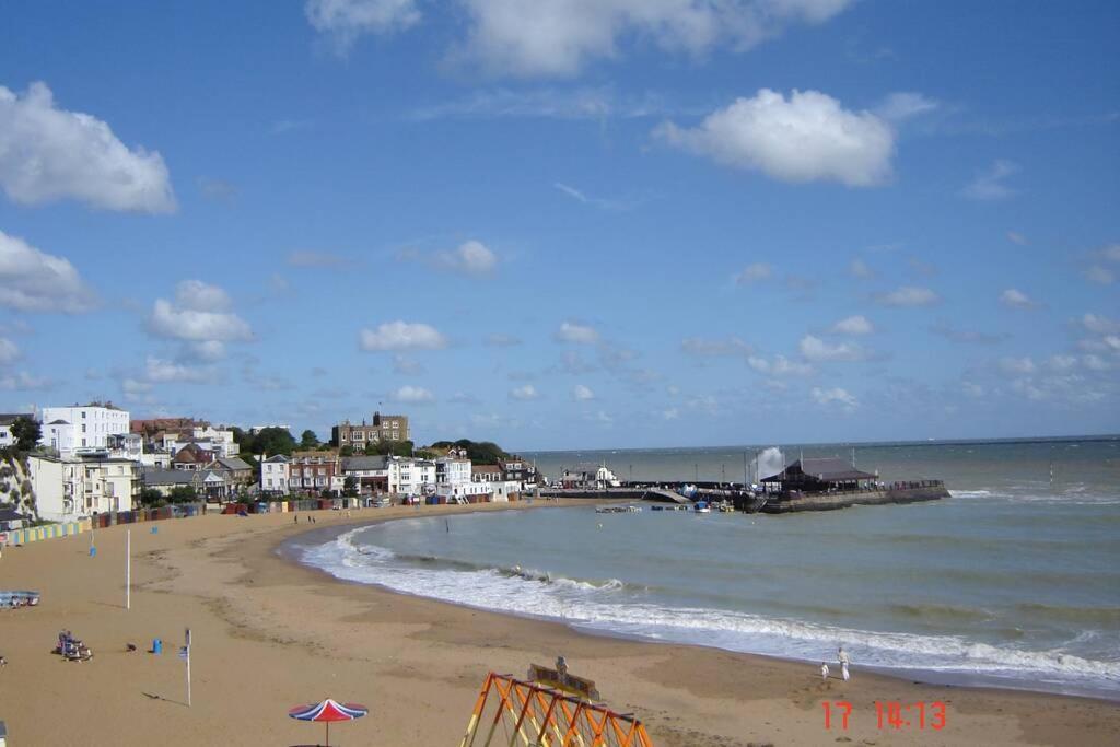 Smuggler'S Cottage Broadstairs Zewnętrze zdjęcie